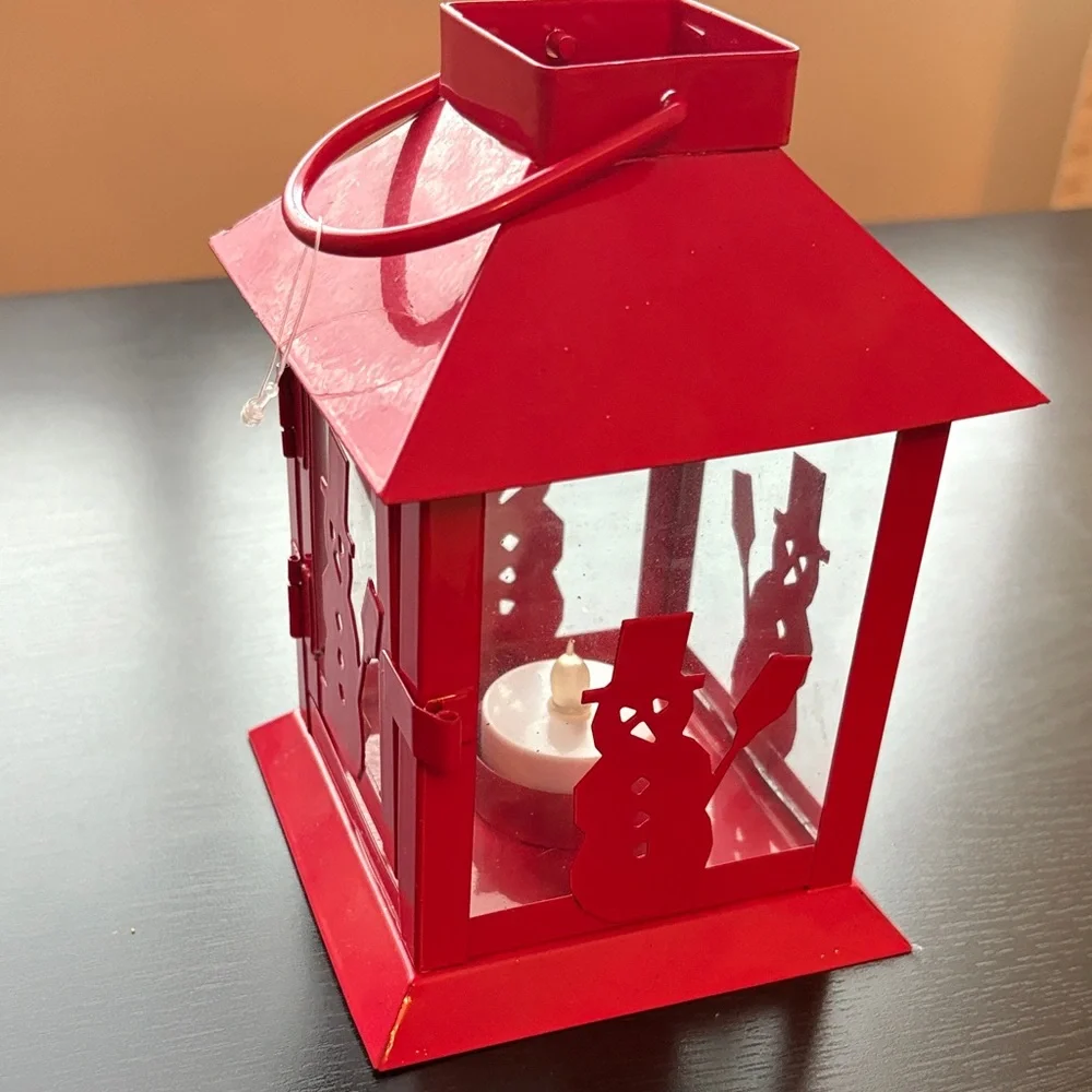Red Metal Snowman Lantern